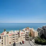 Apartment Dreams In La Golden Sands