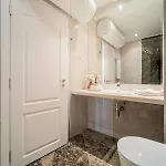 Dreams In La Apartment *