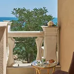 Dreams In La Apartment *