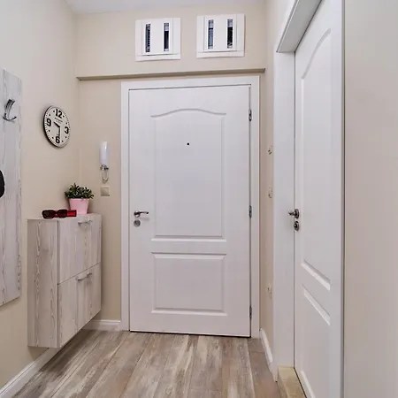 Dreams In La Golden Sands