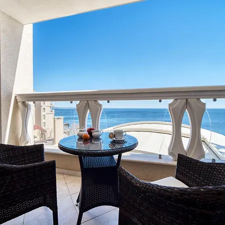 Διαμέρισμα Dreams In La Golden Sands